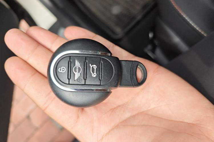 Used MINI 2016 1.2T ONE Pioneer Edition Vehicle Key