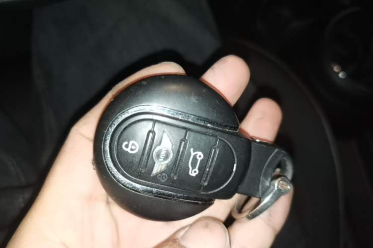 Used MINI 2016 1.2T ONE Pioneer Edition Five-Door Version Vehicle Key