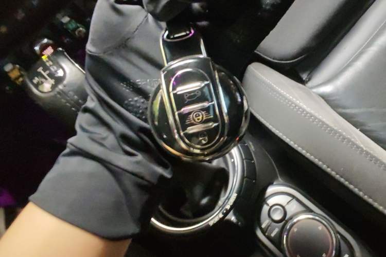 Used MINI 2016 1.5T COOPER Avant-Garde Vehicle Key