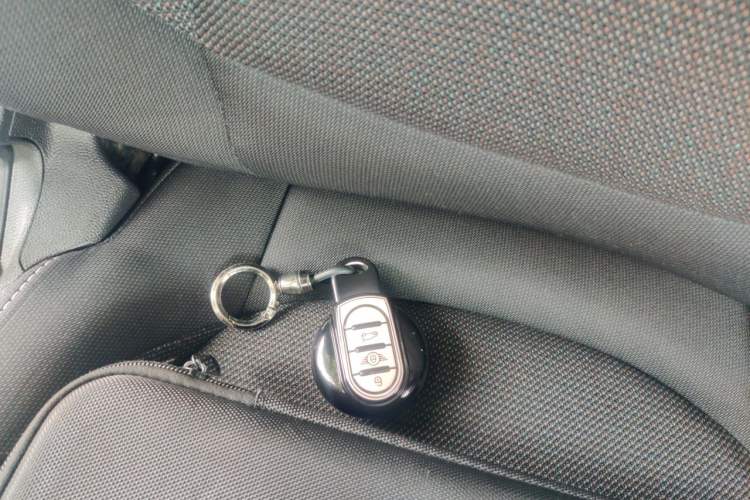 Used MINI 2016 1.2T ONE Pioneer Edition Vehicle Key