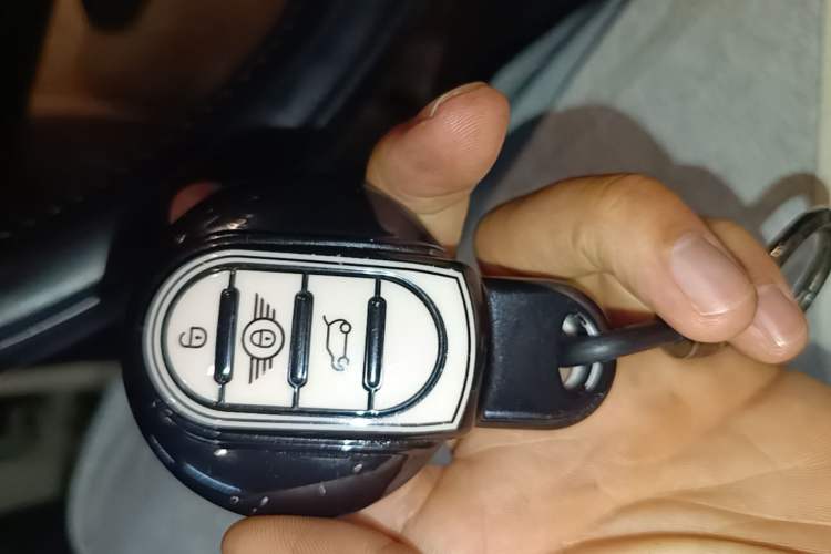 Used MINI 2016 1.2T ONE Pioneer Edition Vehicle Key