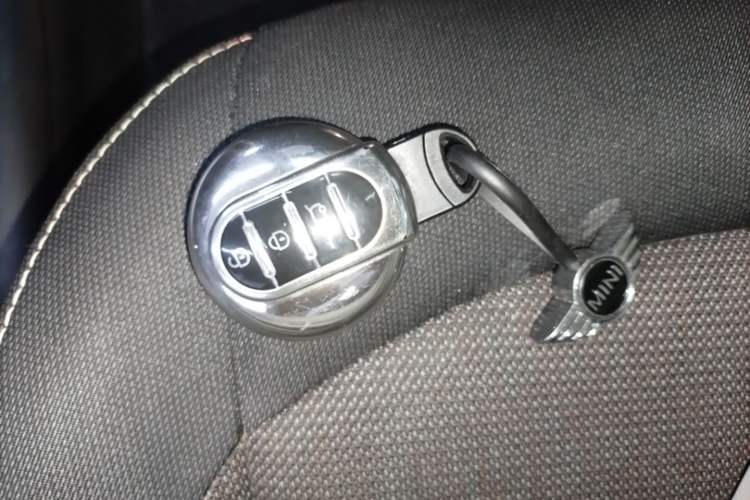 Used MINI 2016 1.2T ONE Pioneer Edition Vehicle Key