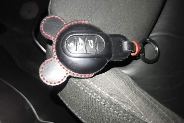Used MINI 2016 1.5T COOPER Five-Door Edition Vehicle Key