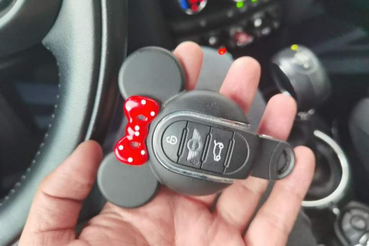 Used MINI 2016 1.5T COOPER Avant-Garde Vehicle Key