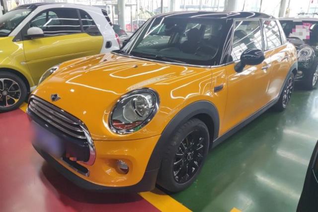 Ojetý MINI 2016 1.5T COOPER Five-Door Edition