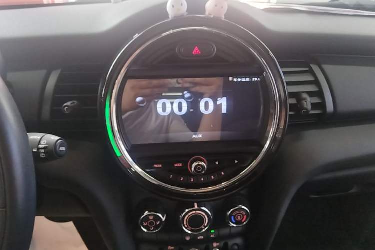Used MINI 2016 1.2T ONE Pioneer Edition Audio And AC Panel
