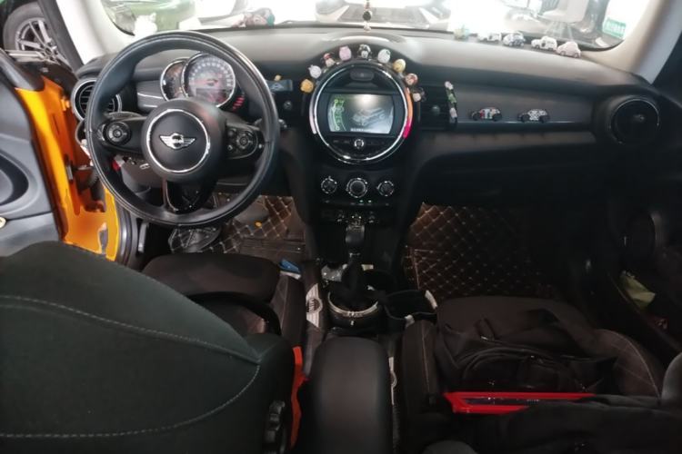 Used MINI 2016 1.5T COOPER Center Console