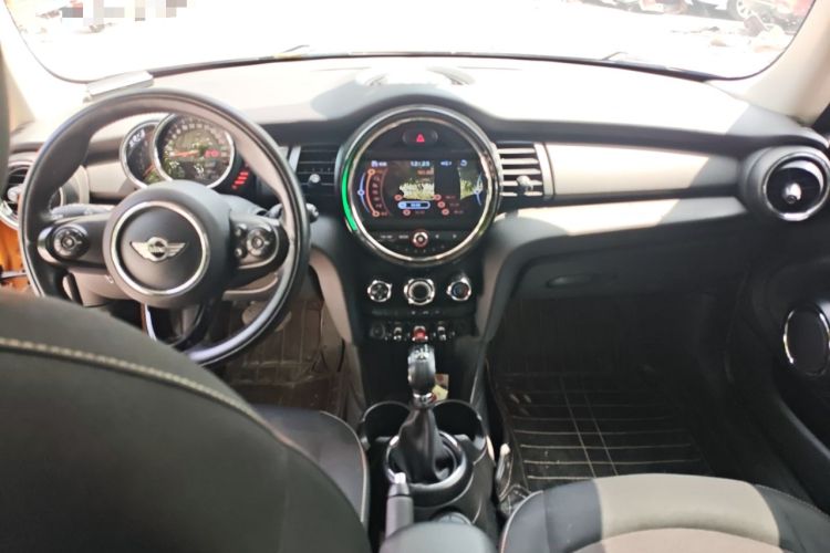 Used MINI 2016 1.2T ONE Pioneer Edition Center Console