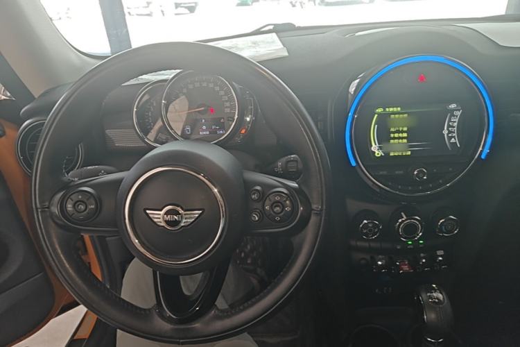 Used MINI 2016 1.5T COOPER Center Console