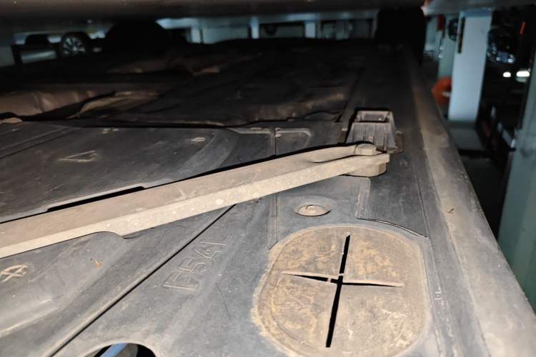 Used MINI  Chassis Rear Left