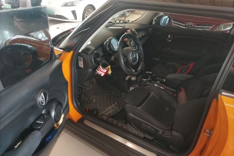 Used MINI 2016 1.5T COOPER Driver Seat