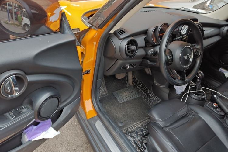 Used MINI 2016 1.5T COOPER Driver Seat