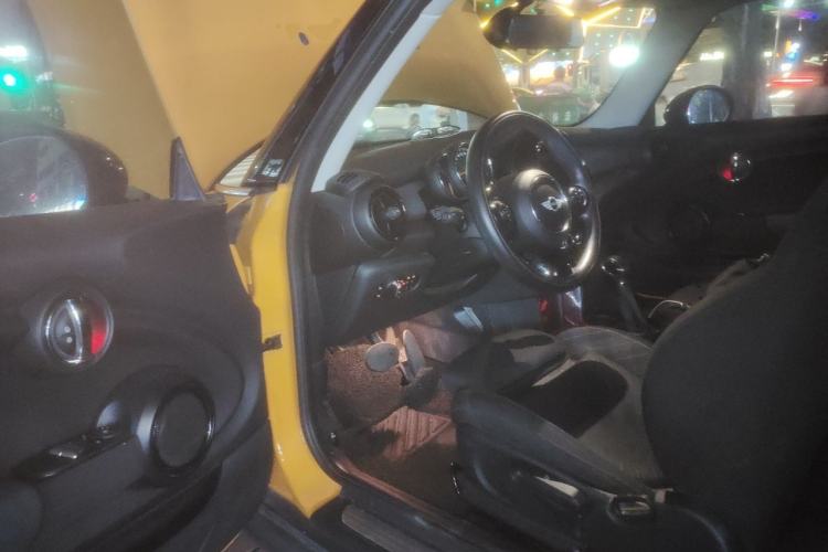 Used MINI 2016 1.5T COOPER Driver Seat