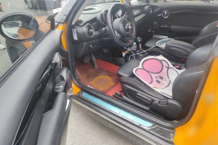 Used MINI 2016 2.0T COOPER S Pioneer Edition Driver Seat