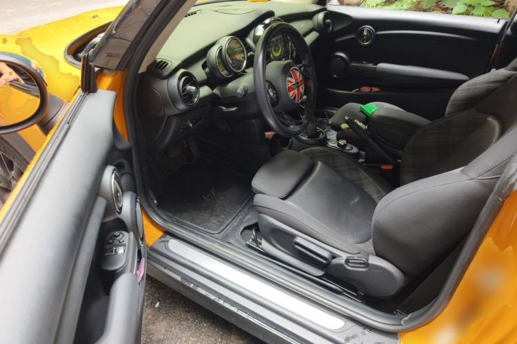 Used MINI 2016 1.5T COOPER Driver Seat