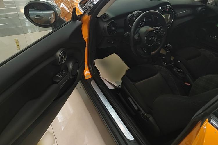 Used MINI 2016 1.5T COOPER Driver Seat