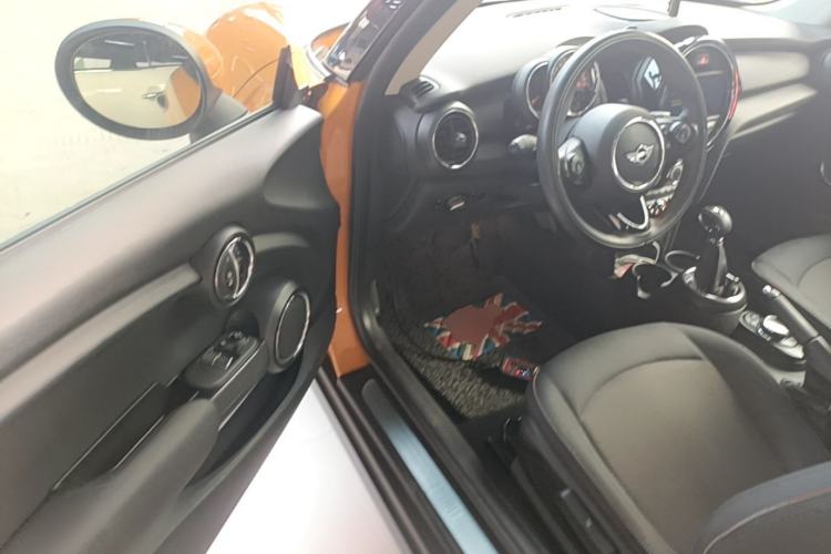 Used MINI 2016 1.2T ONE Pioneer Edition Driver Seat