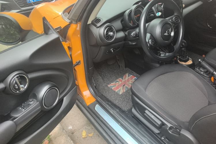 Used MINI 2016 1.2T ONE Pioneer Edition Driver Seat