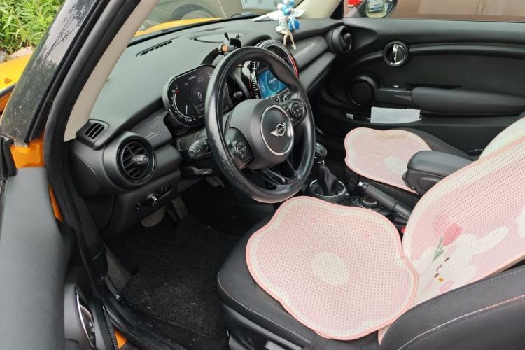 Used MINI 2016 1.5T COOPER Driver Seat