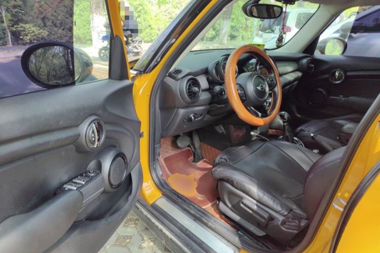 Used MINI 2016 1.5T COOPER Five-Door Edition Driver Seat