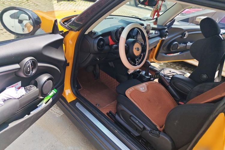 Used MINI 2016 1.5T COOPER Driver Seat