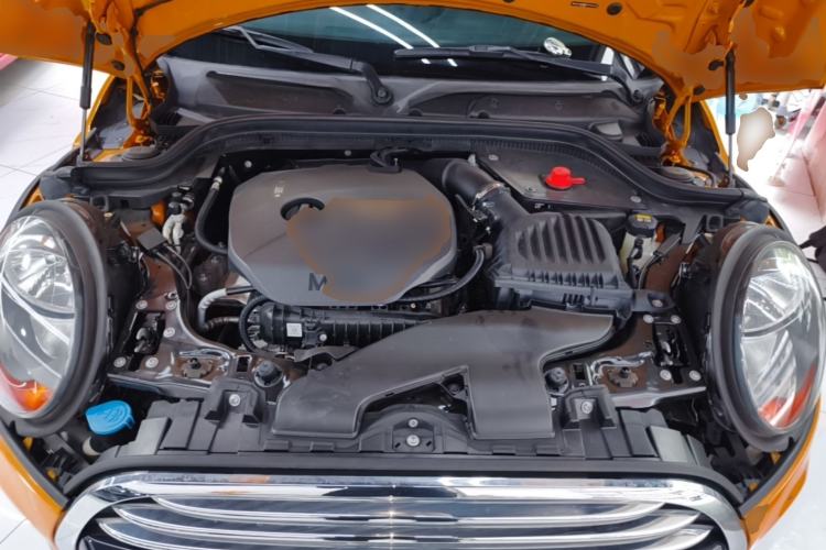 Used MINI 2016 1.5T COOPER Five-Door Edition Engine Bay
