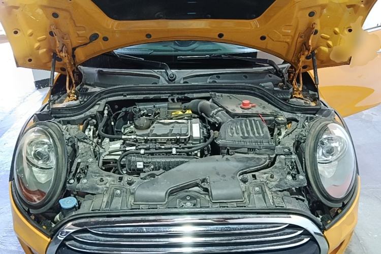 Used MINI 2016 1.5T COOPER Five-Door Edition Engine Bay