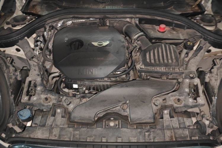 Used MINI  Engine Bay