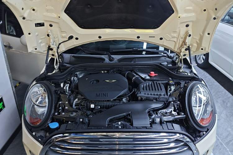 Used MINI 2016 1.2T ONE Five-Door Edition Engine Bay