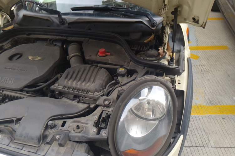 Used MINI 2016 1.2T ONE Five-Door Edition Engine Bay Left