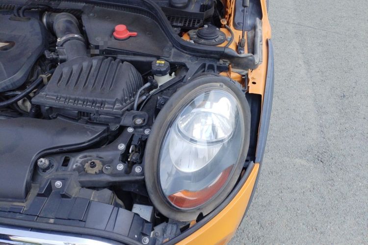 Used MINI 2016 1.5T COOPER Five-Door Edition Engine Bay Left