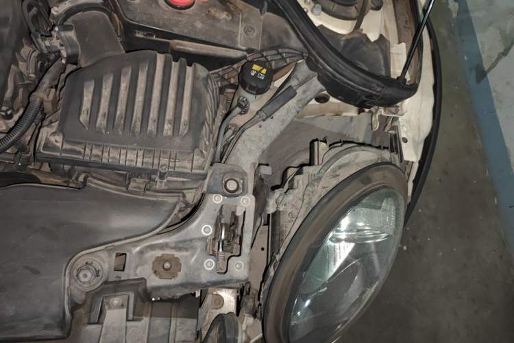 Used MINI  Engine Bay Left