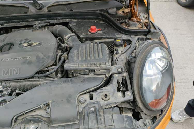 Used MINI 2016 1.5T COOPER Five-Door Edition Engine Bay Left