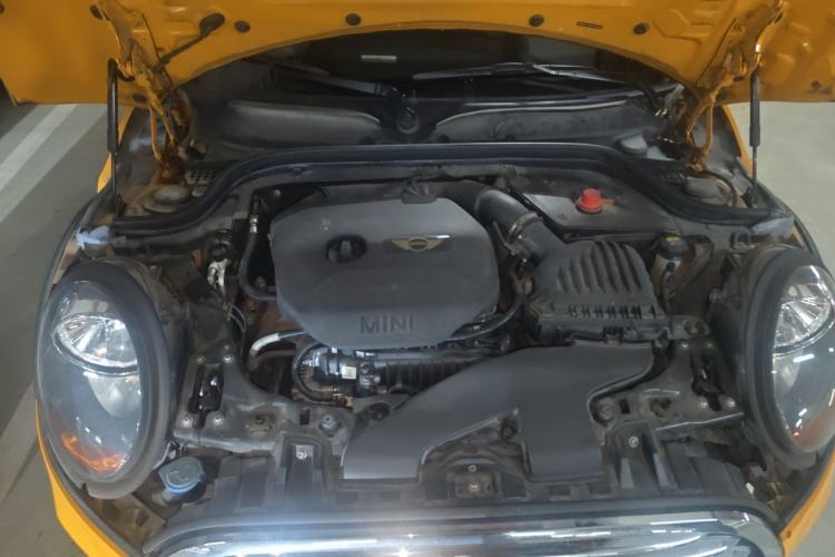 Used MINI 2016 1.5T COOPER Five-Door Edition Engine Bay