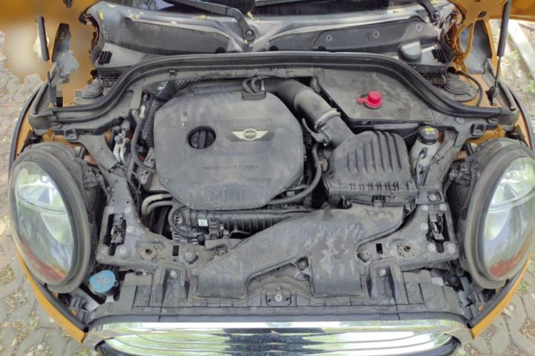 Used MINI 2016 1.5T COOPER Five-Door Edition Engine Bay