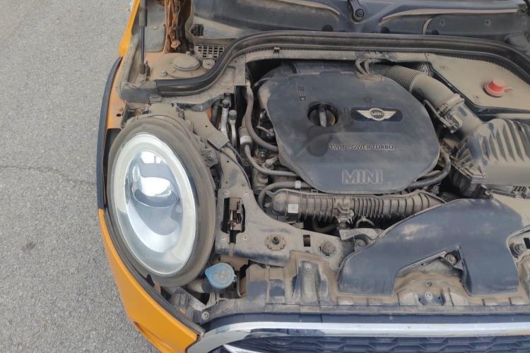 Used MINI 2016 2.0T COOPER S Pioneer Edition Engine Bay Right
