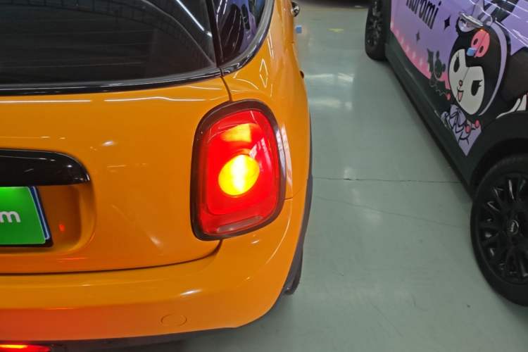 Used MINI 2016 1.5T COOPER Exterior 3