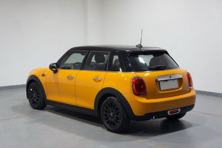 Used MINI 2016 1.5T COOPER Five-Door Edition Exterior 3