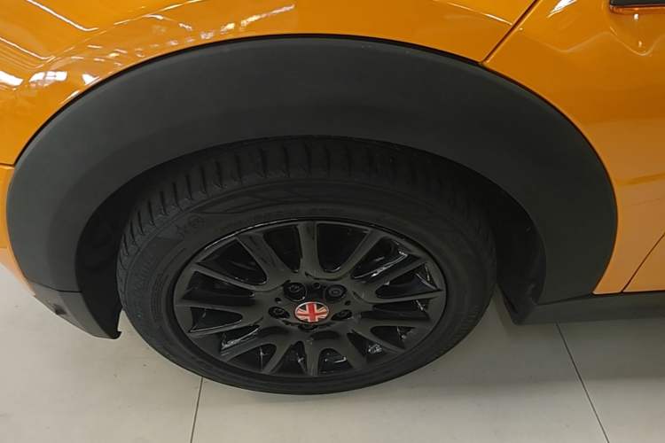 Used MINI 2016 1.5T COOPER Exterior 4