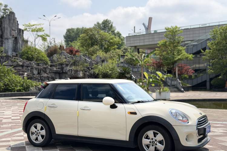 Used MINI 2016 1.2T ONE Five-Door Edition Exterior 6