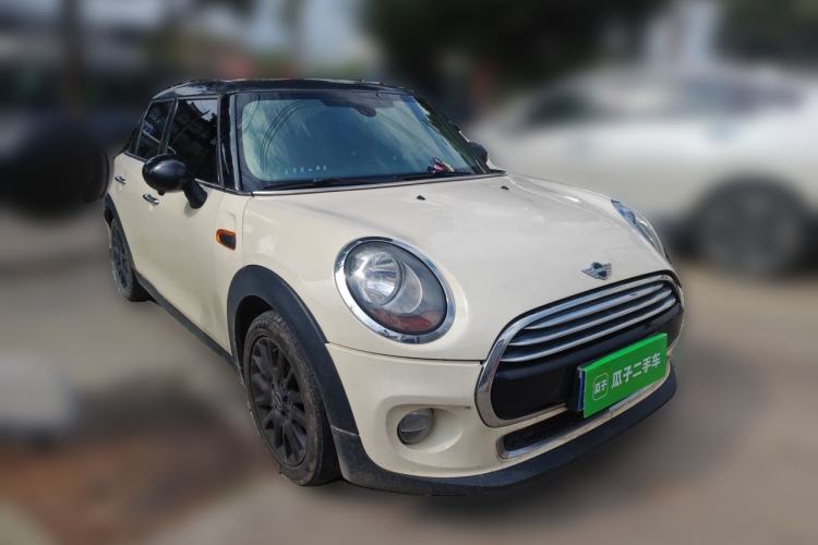 Used MINI 2016 1.2T ONE Pioneer Edition Five-Door Version Front Right 45 Deg