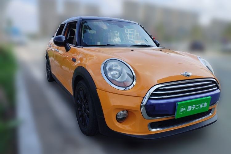 Used MINI 2016 1.5T COOPER Five-Door Edition Front Right 45 Deg