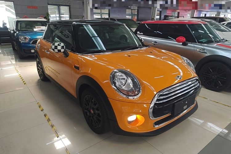 Used MINI 2016 1.5T COOPER Front Right 45 Deg