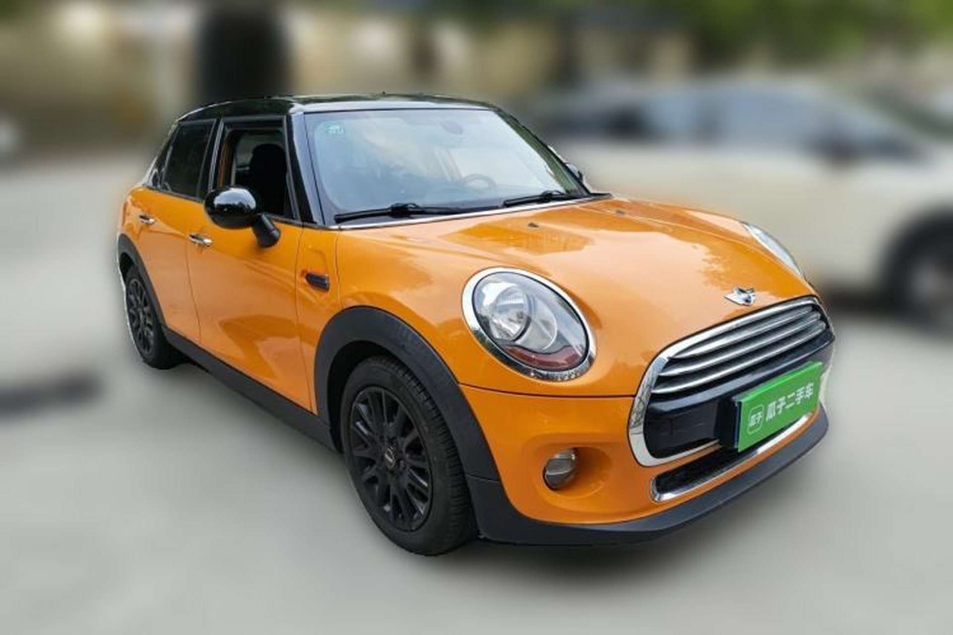 Used MINI 2016 1.5T COOPER Five-Door Edition Front Right 45 Deg