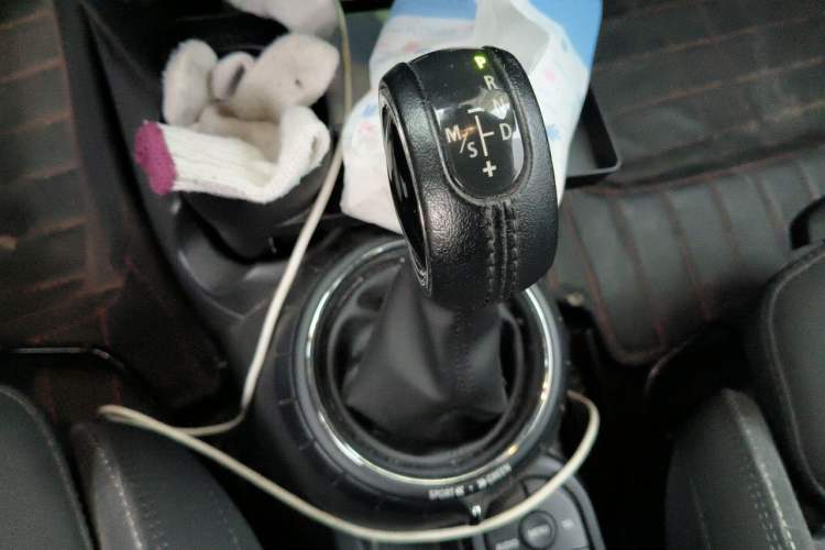 Used MINI 2016 1.5T COOPER Gear Lever