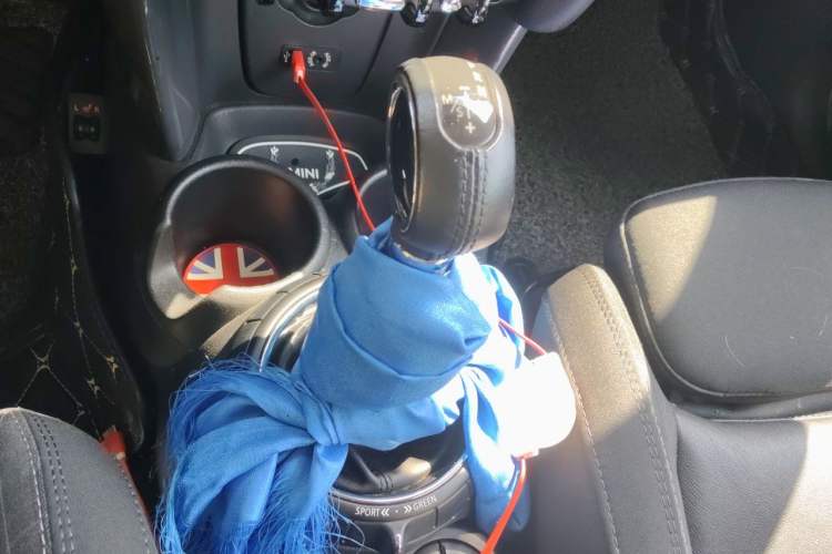 Used MINI 2016 1.5T COOPER Gear Lever