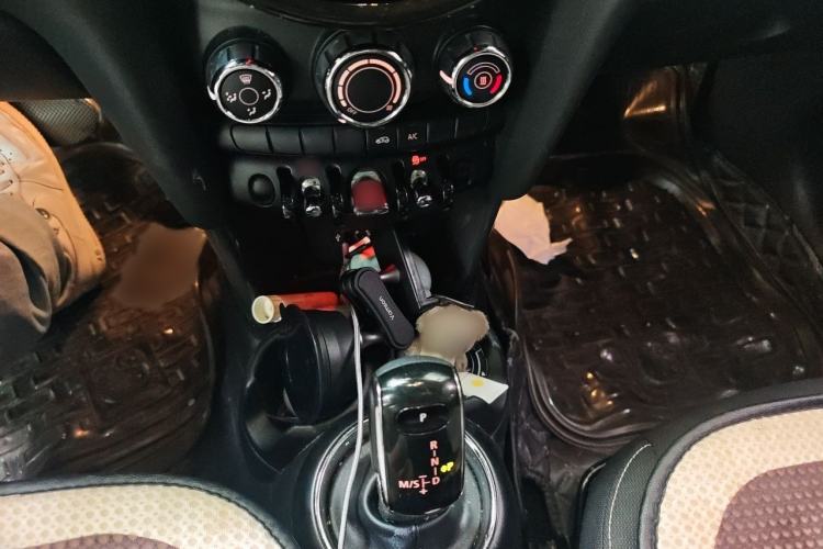 Used MINI 2016 1.5T COOPER Gear Lever