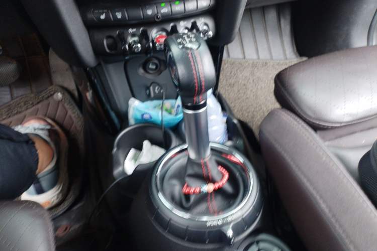 Used MINI 2016 2.0T COOPER S Pioneer Edition Gear Lever