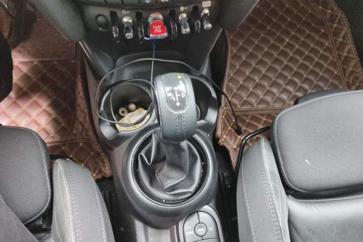 Used MINI 2016 1.5T COOPER Gear Lever