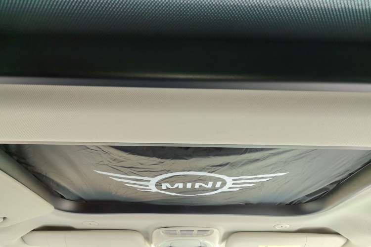 Used MINI 2016 1.5T COOPER Avant-Garde Headliner